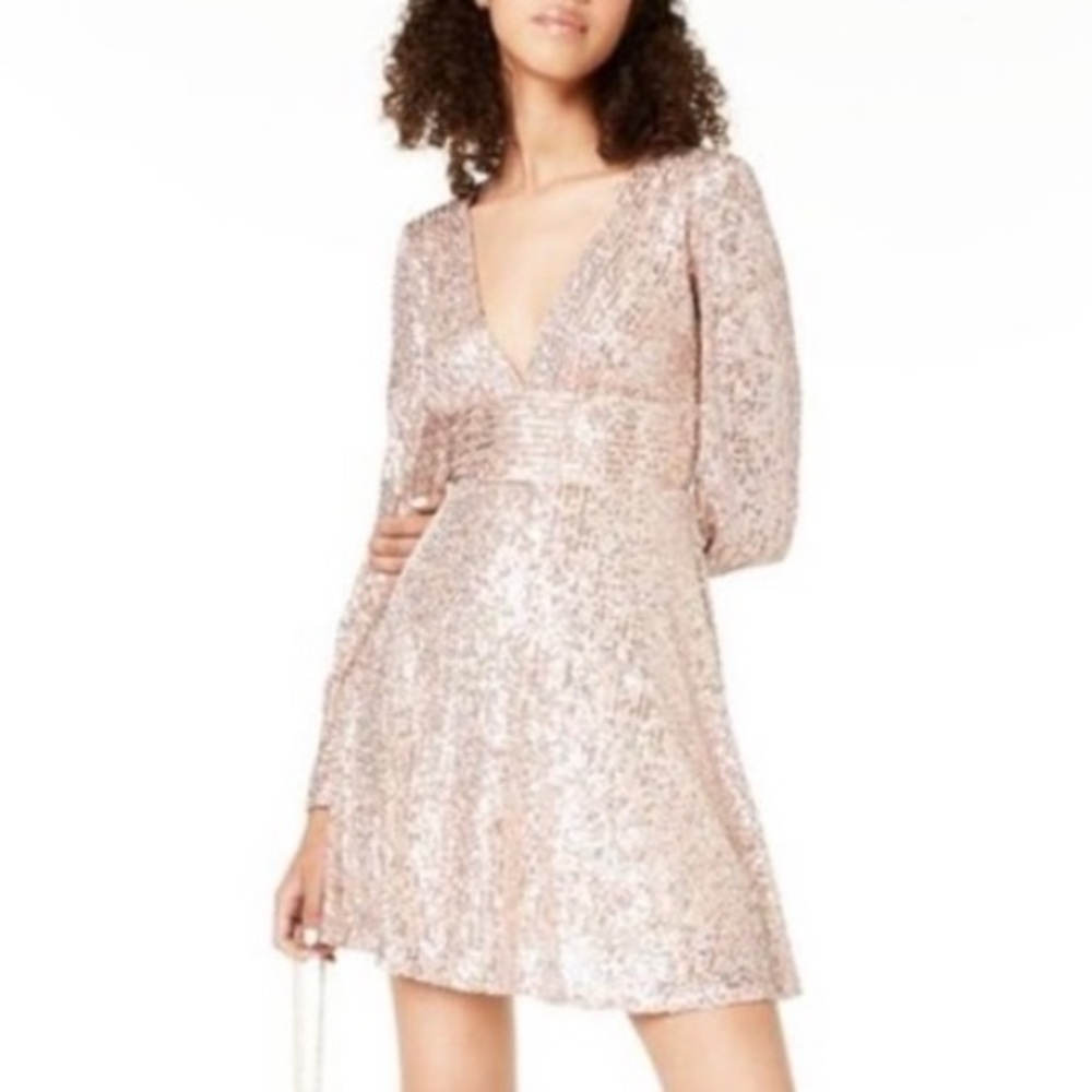 Emerald Sundae Pink Champagne Sequin Dress NWT — size large